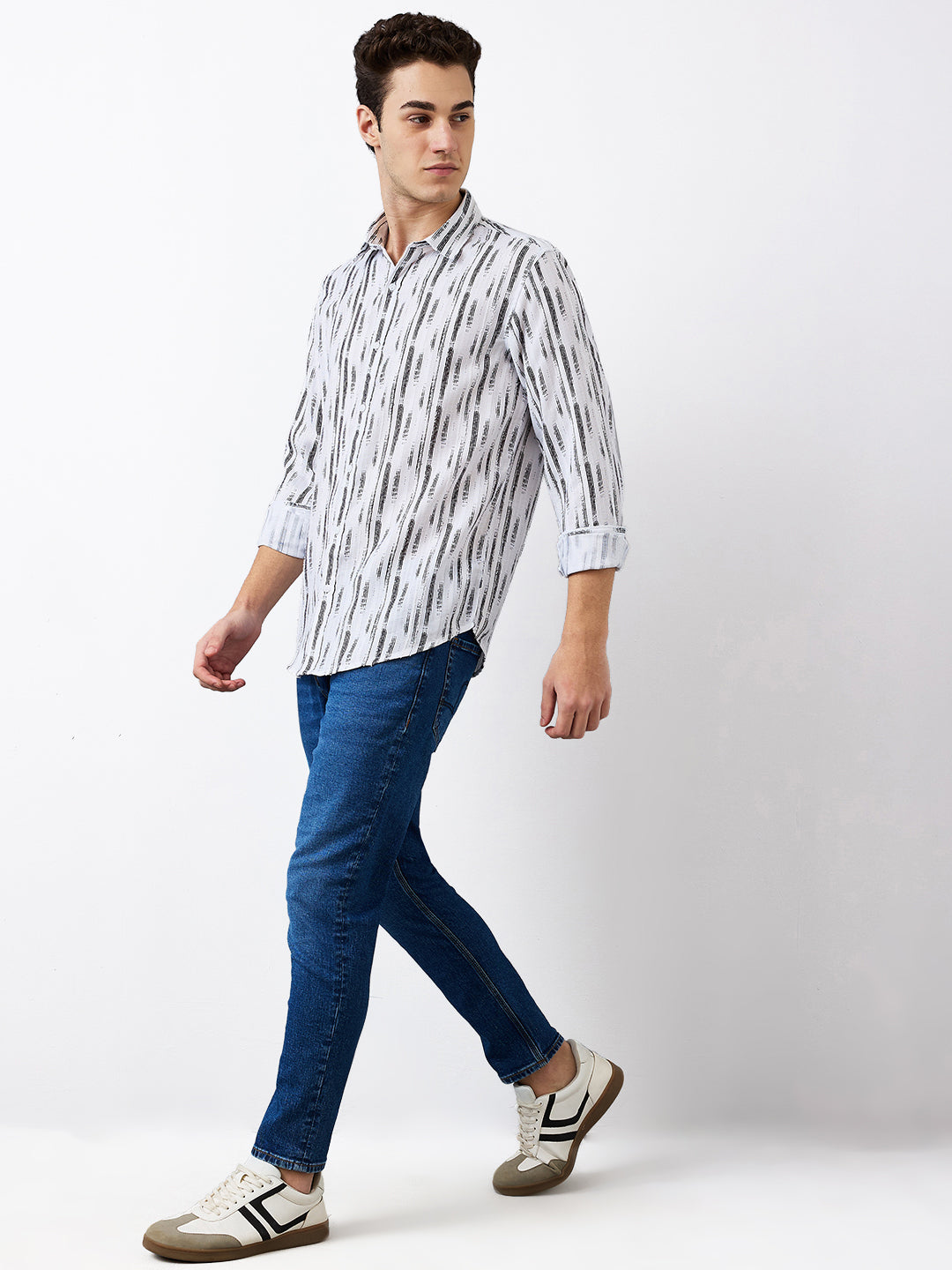 Spykar White Slim Fit Striped Full Sleeve Shirt For Men