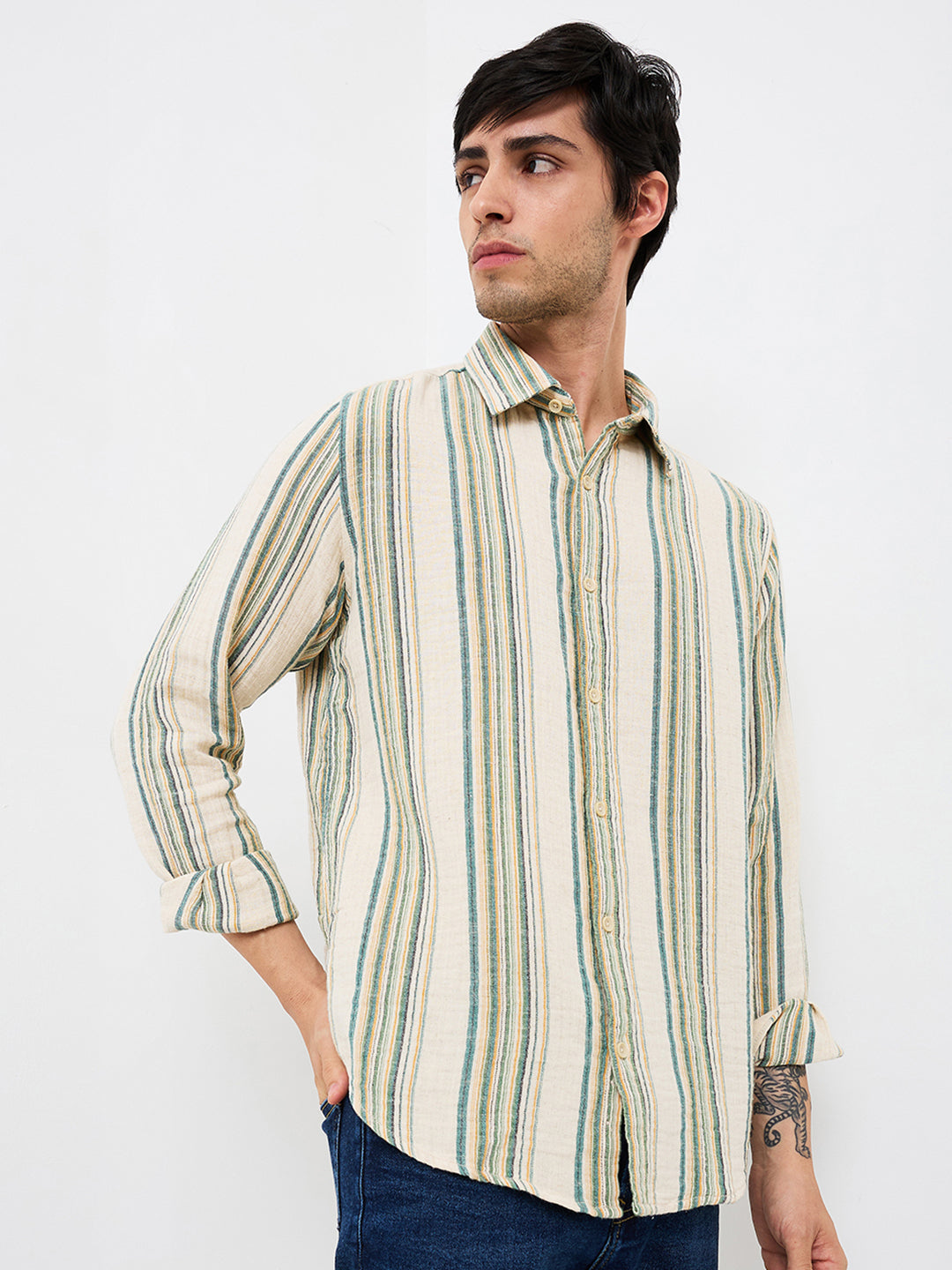 Men Beige Slim Fit Striped Full Sleeve Shirt