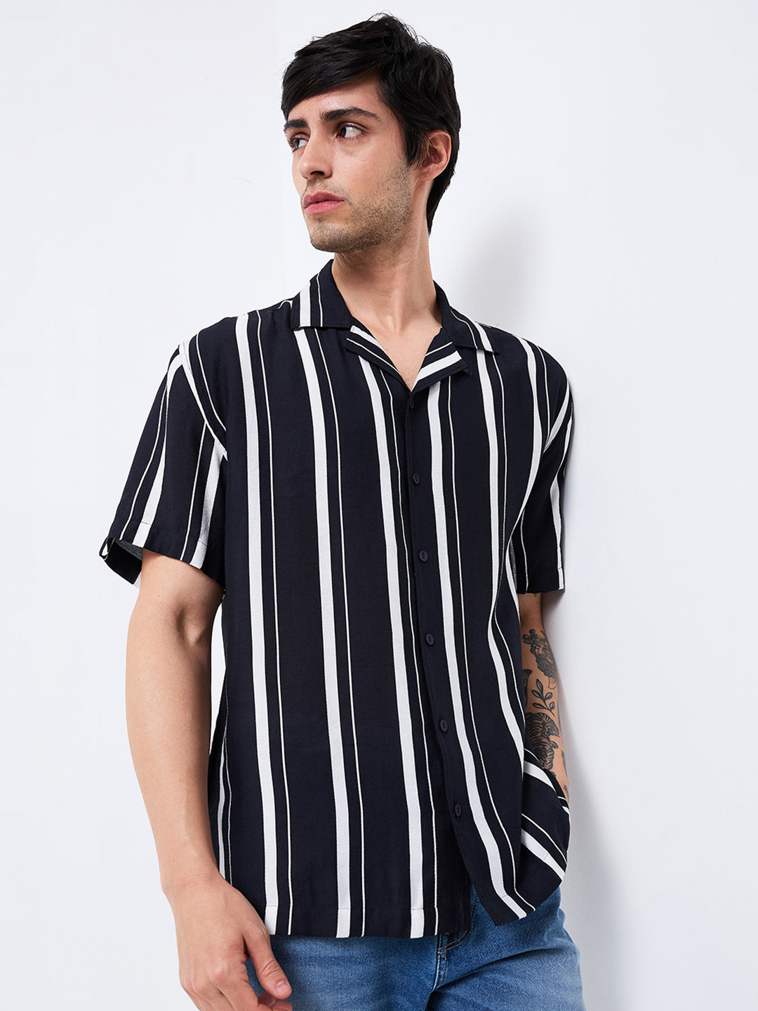 Spykar Black Relaxed Fit Striped Half Sleeve Shirt For Men