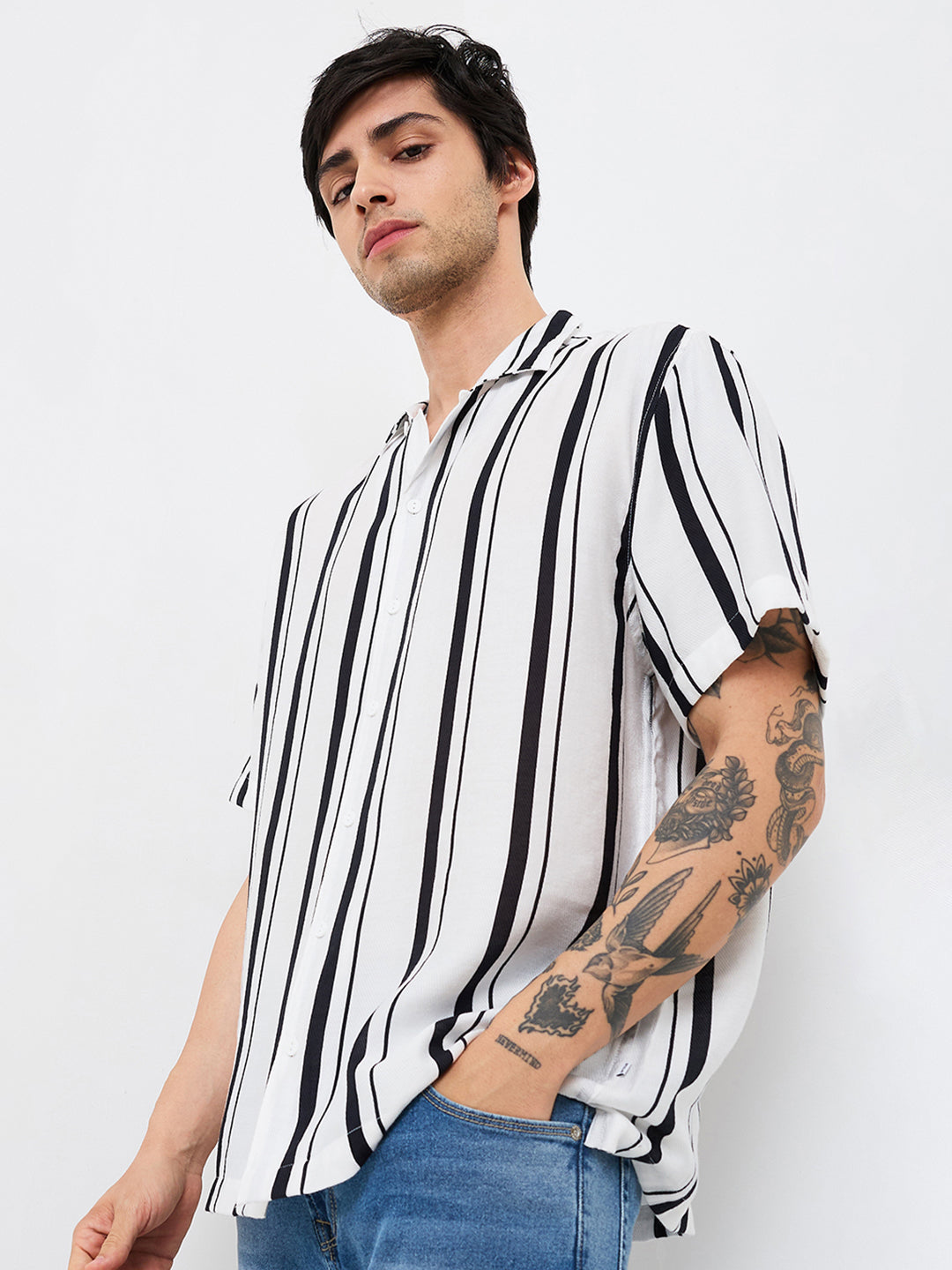 Spykar White Relaxed Fit Striped Half Sleeve Shirt For Men