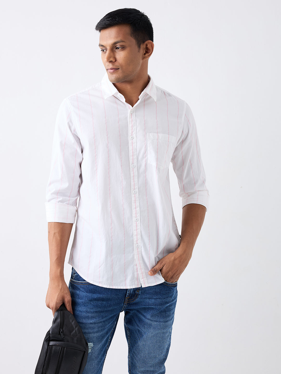Spykar Pink Slim Fit Casual Shirts For Men