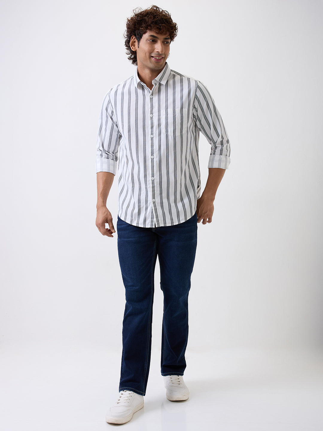 Spykar White Slim Fit Casual Shirts For Men