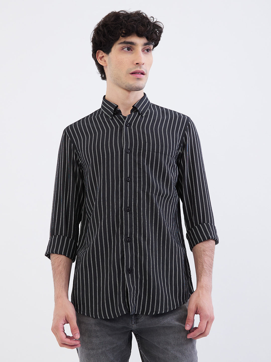 Spykar Jet Black Slim Fit Casual Shirts For Men