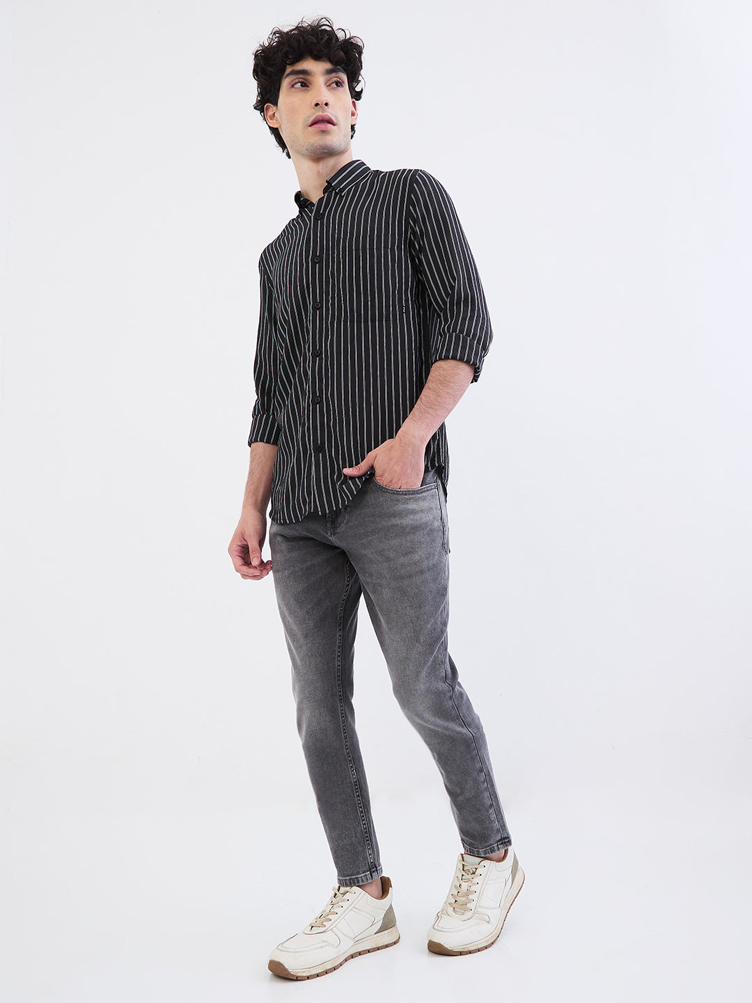Spykar Jet Black Slim Fit Casual Shirts For Men
