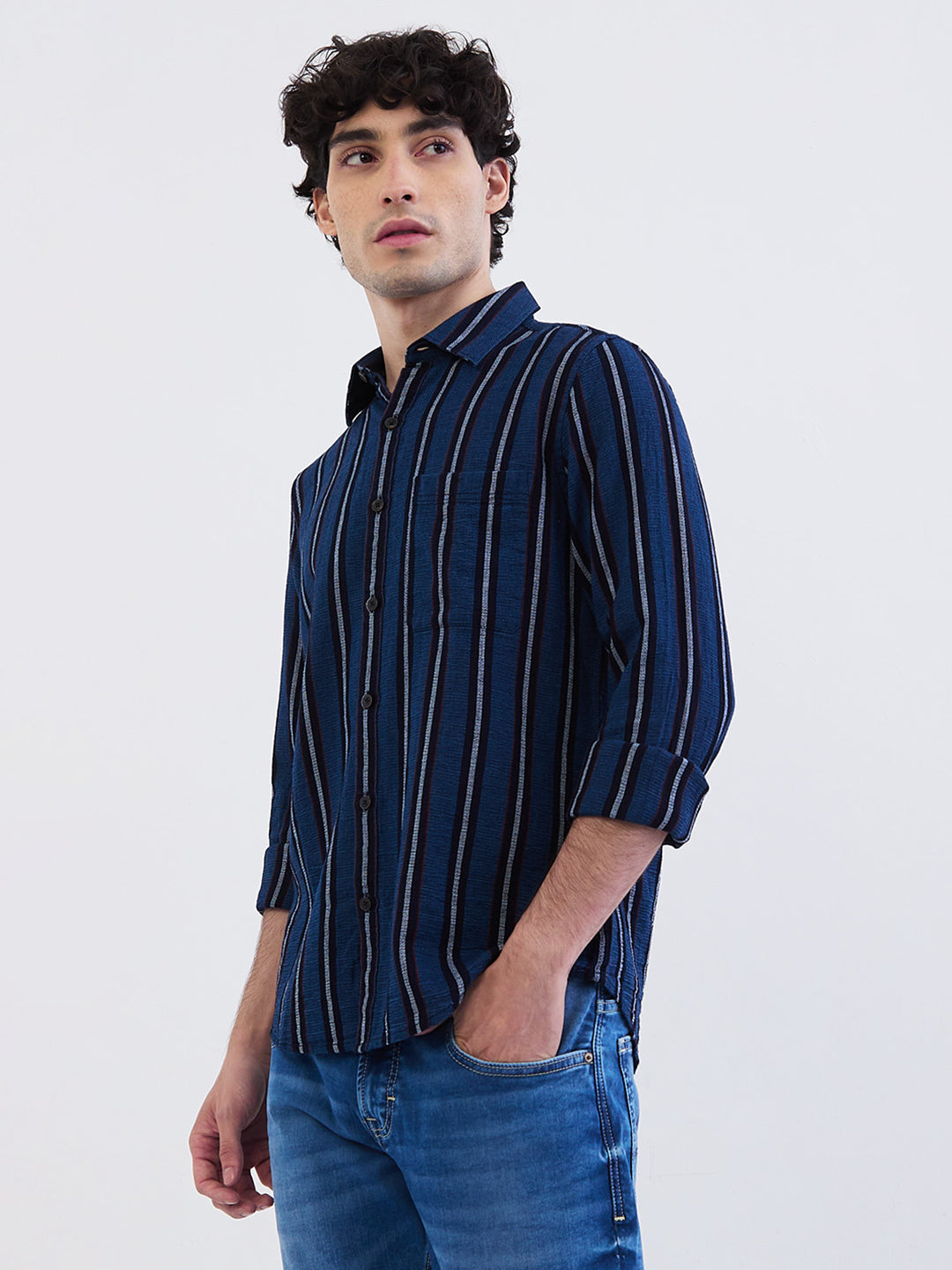 Spykar Indigo Blue Slim Fit Casual Shirts For Men