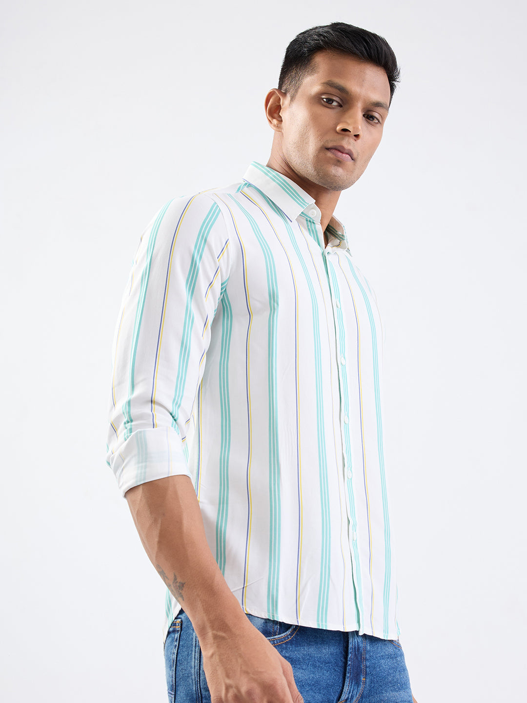 Spykar White Slim Fit Casual Shirts For Men