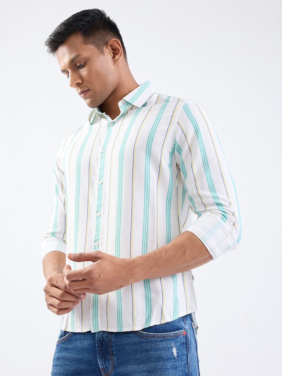Spykar White Slim Fit Casual Shirts For Men