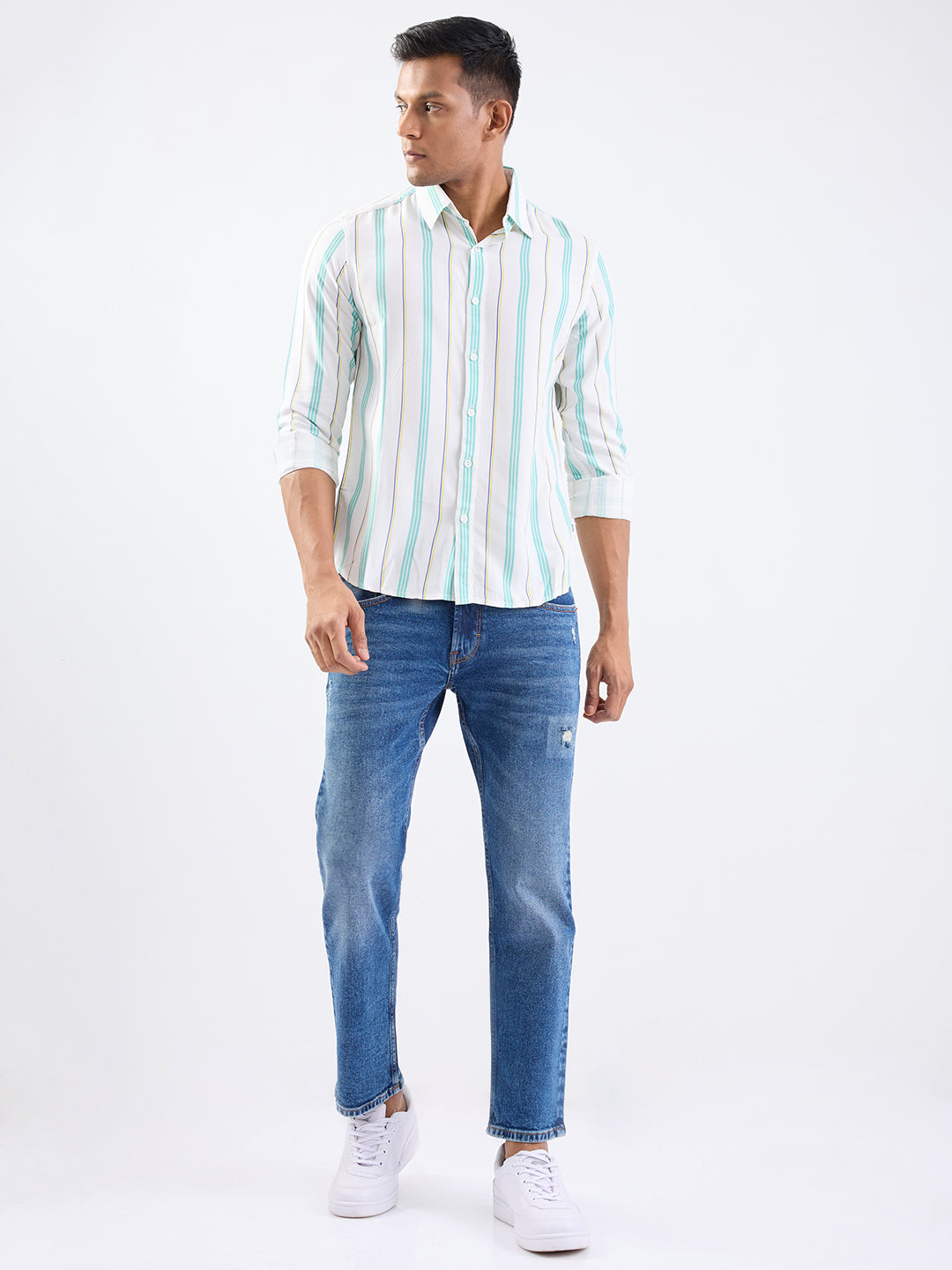 Spykar White Slim Fit Casual Shirts For Men