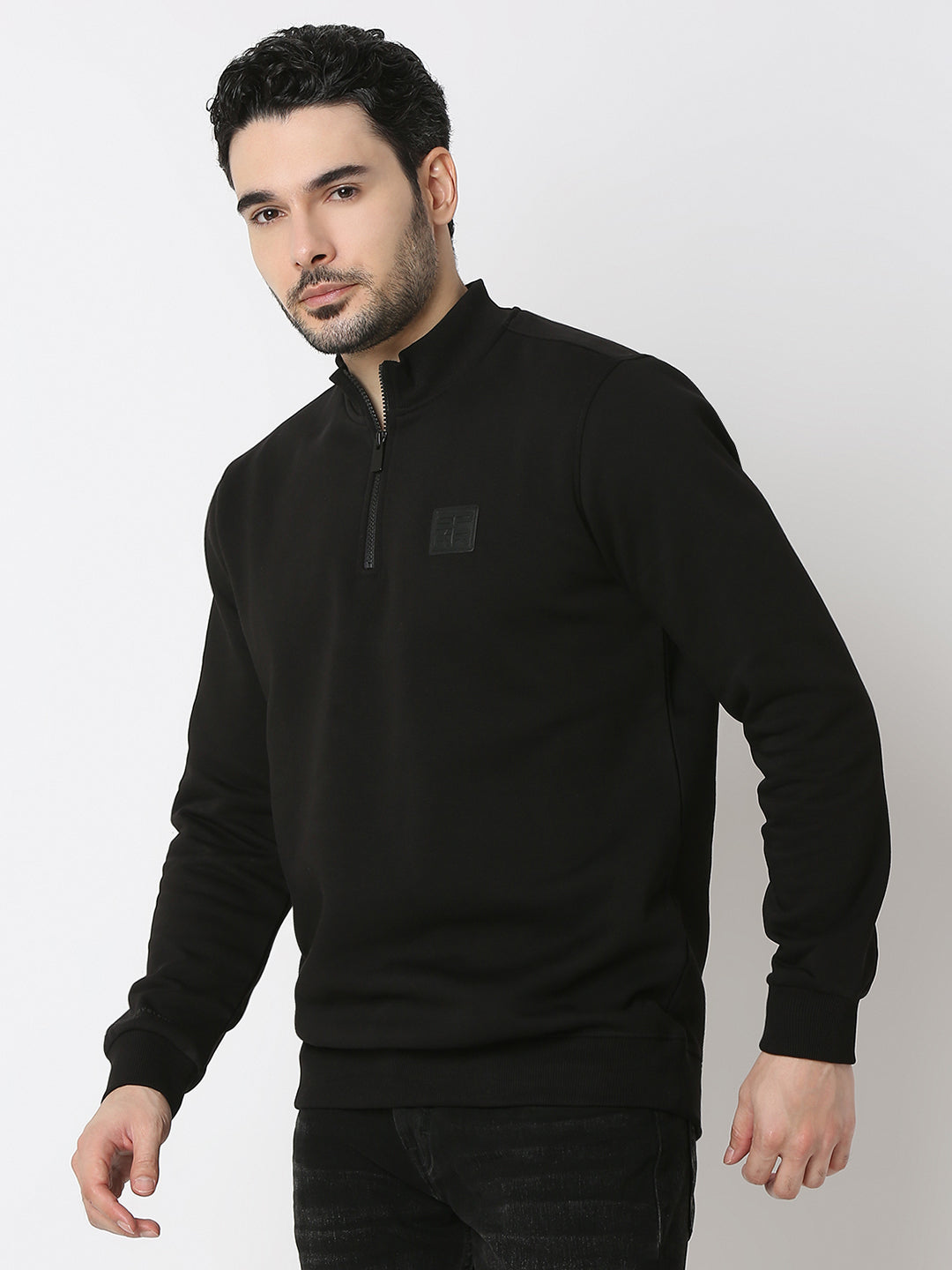 Spykar Black Cotton Poly Regular Fit Sweatshirt For Men