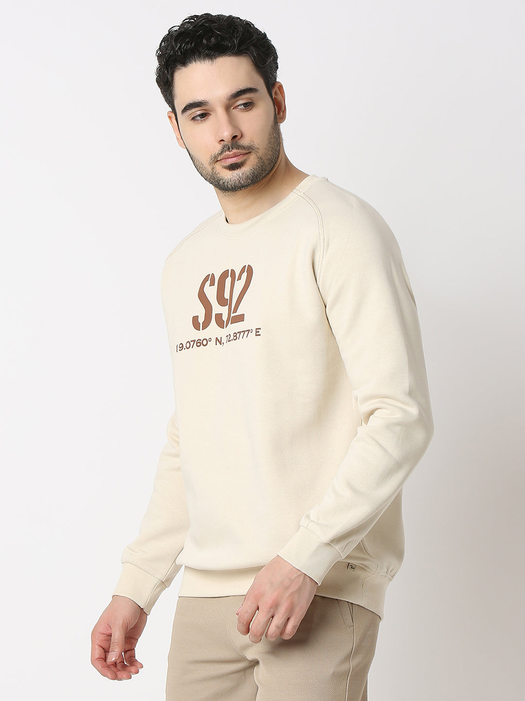 Spykar Cream White Cotton Poly Regular Fit Sweatshirt For Men