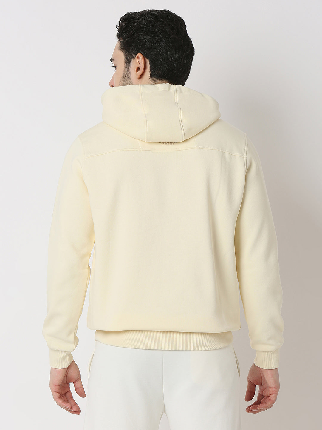 Spykar Off White Cotton Poly Regular Fit Sweatshirt For Men