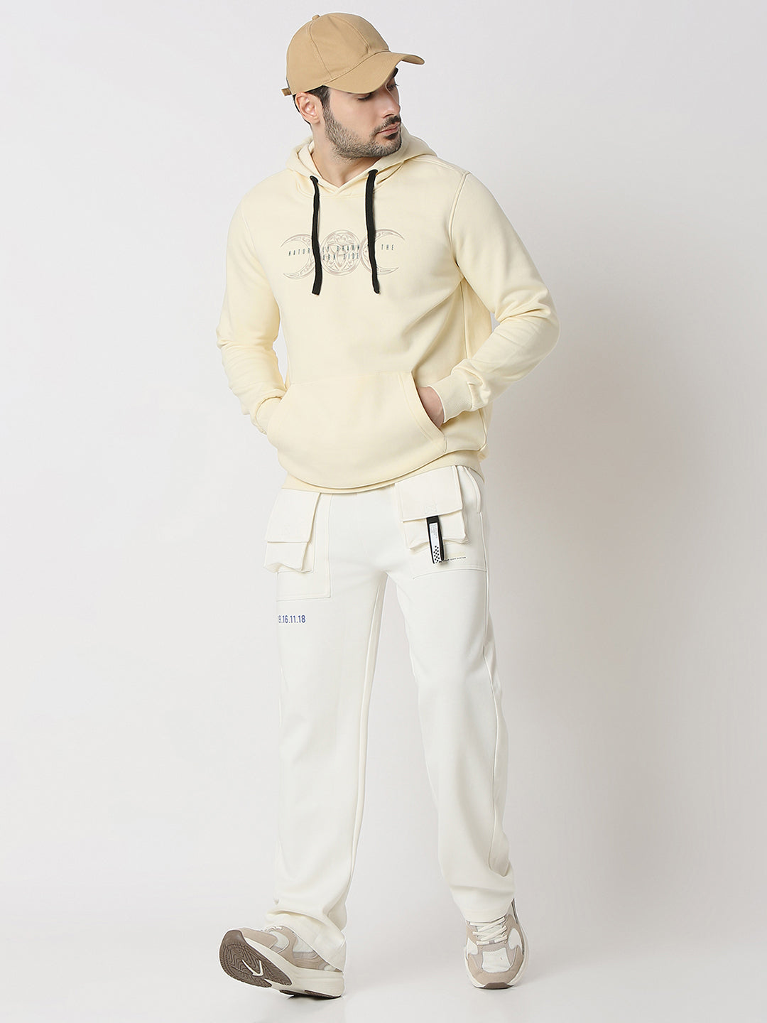 Spykar Off White Cotton Poly Regular Fit Sweatshirt For Men