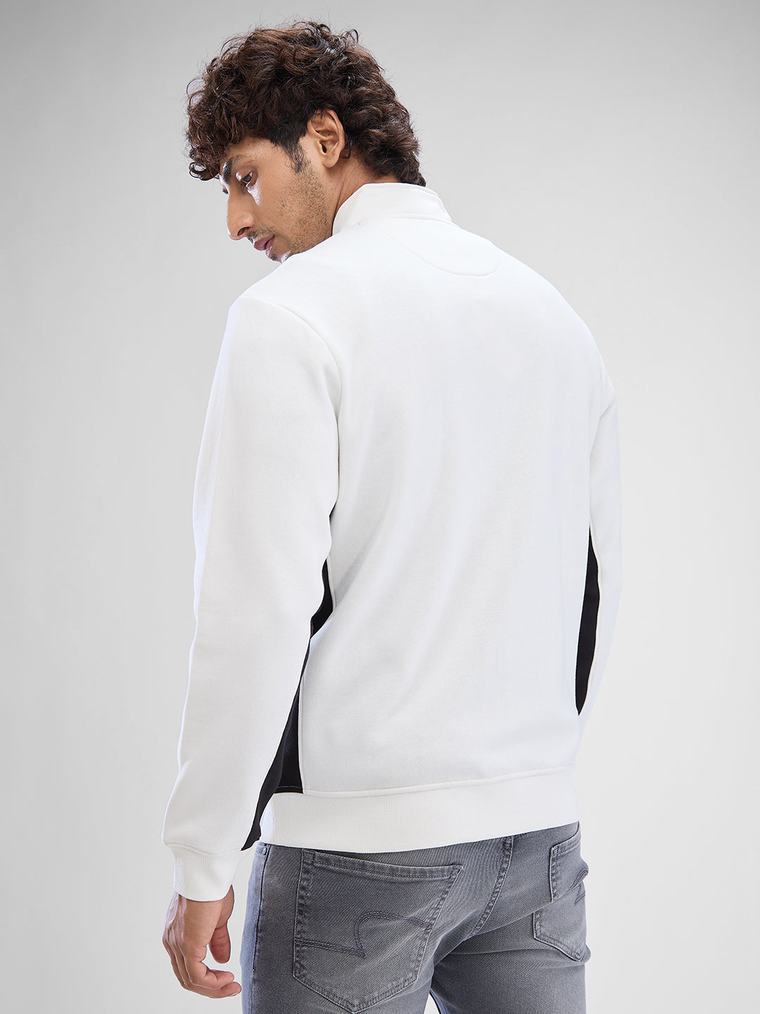 Spykar White Cotton Poly Full Sleeve Sweatshirt For Men