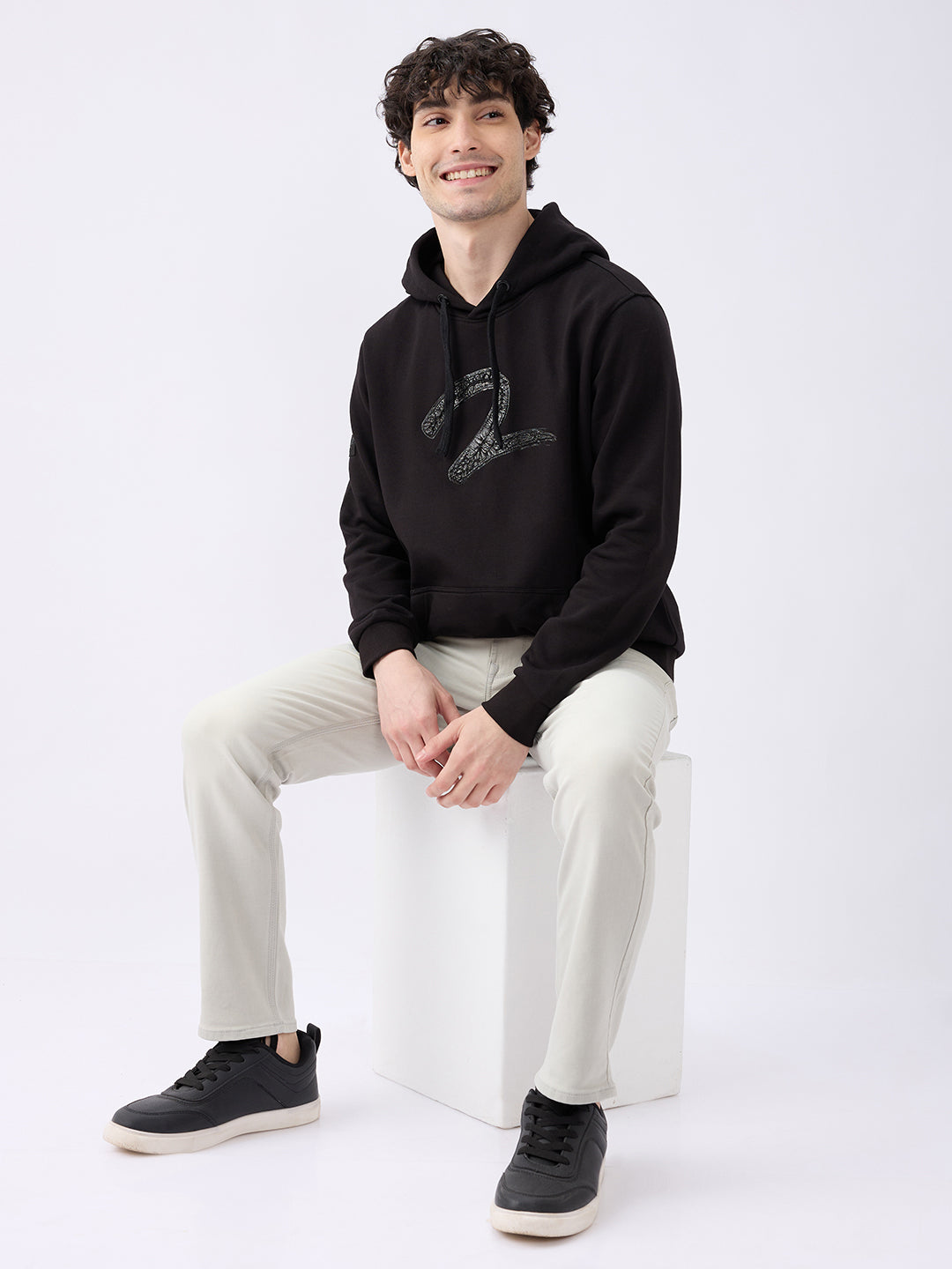 Spykar Black Regular Fit Casual Sweatshirts For Men