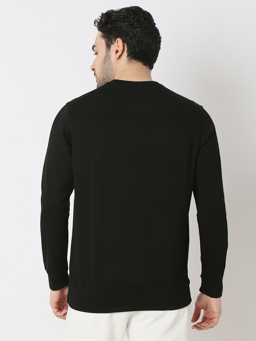 Spykar Black Cotton Poly Slim Fit Sweatshirt For Men