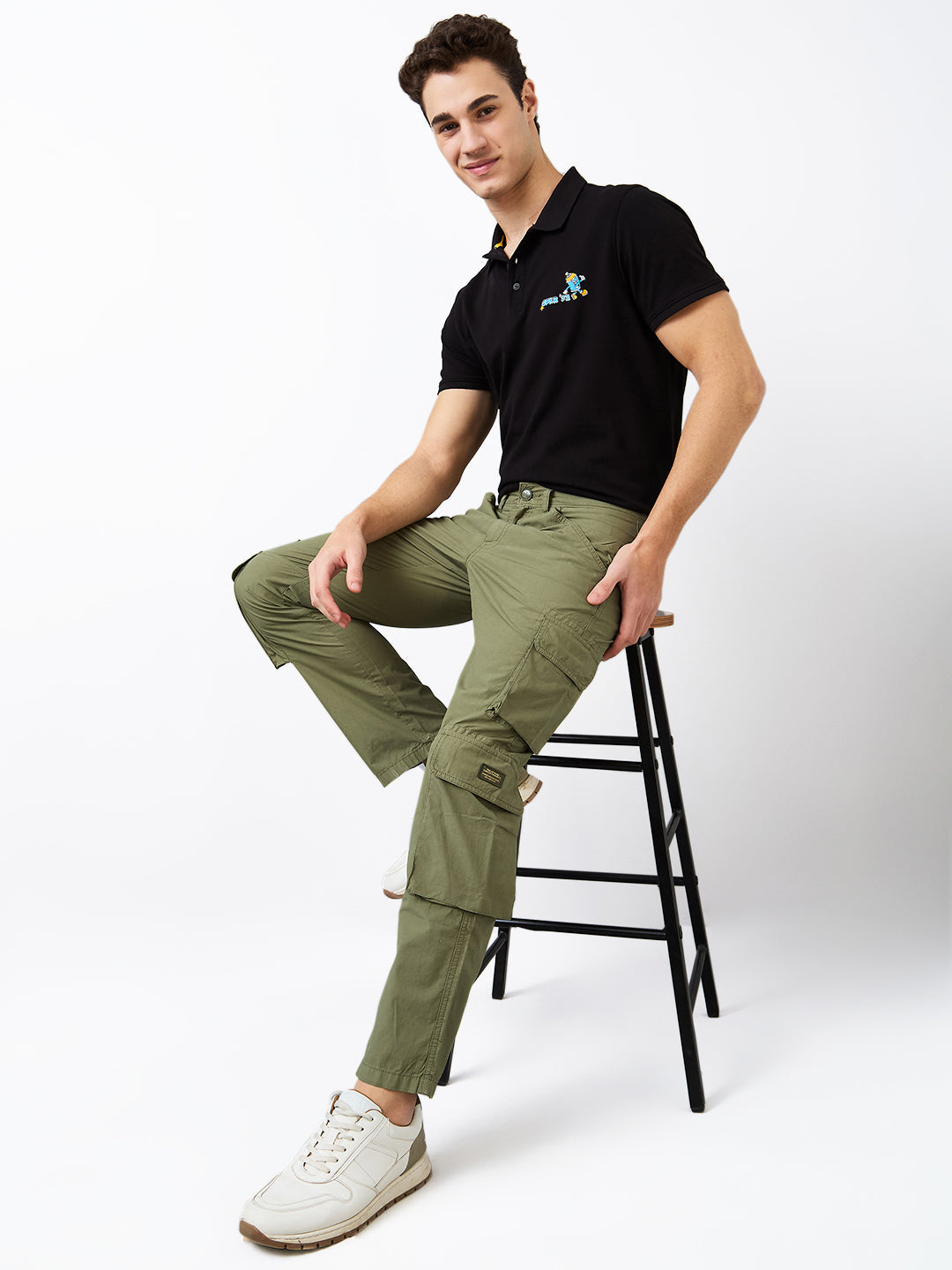 Spykar Green Straight Fit Mid Rise Cargo For Men