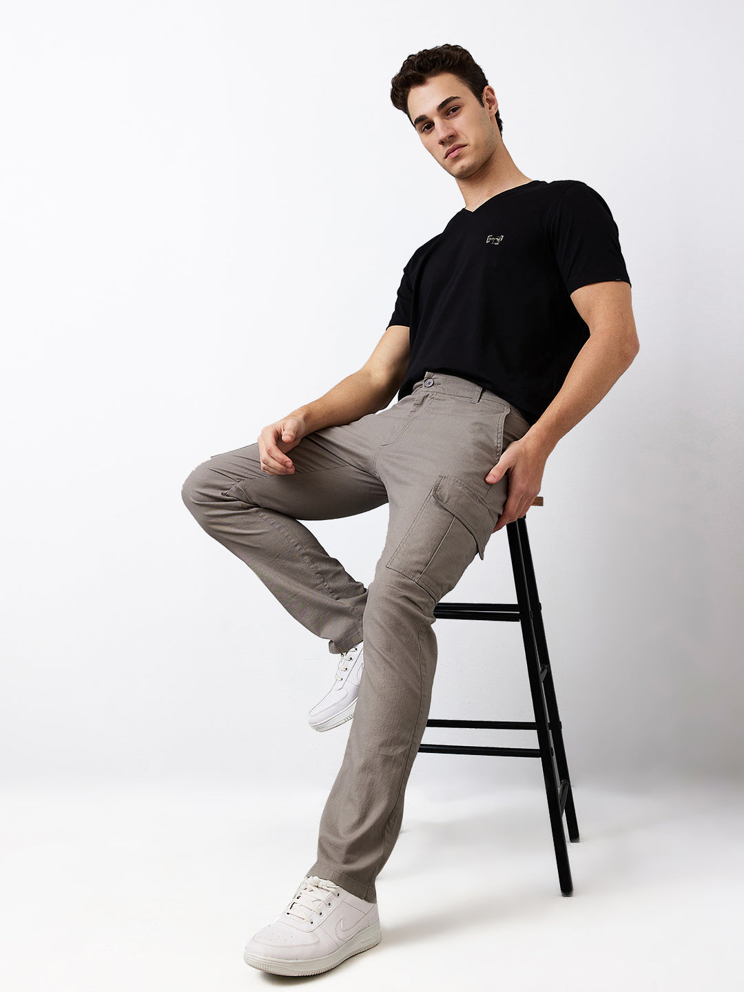 Men Cargo Regular Fit Grey Mid Rise
