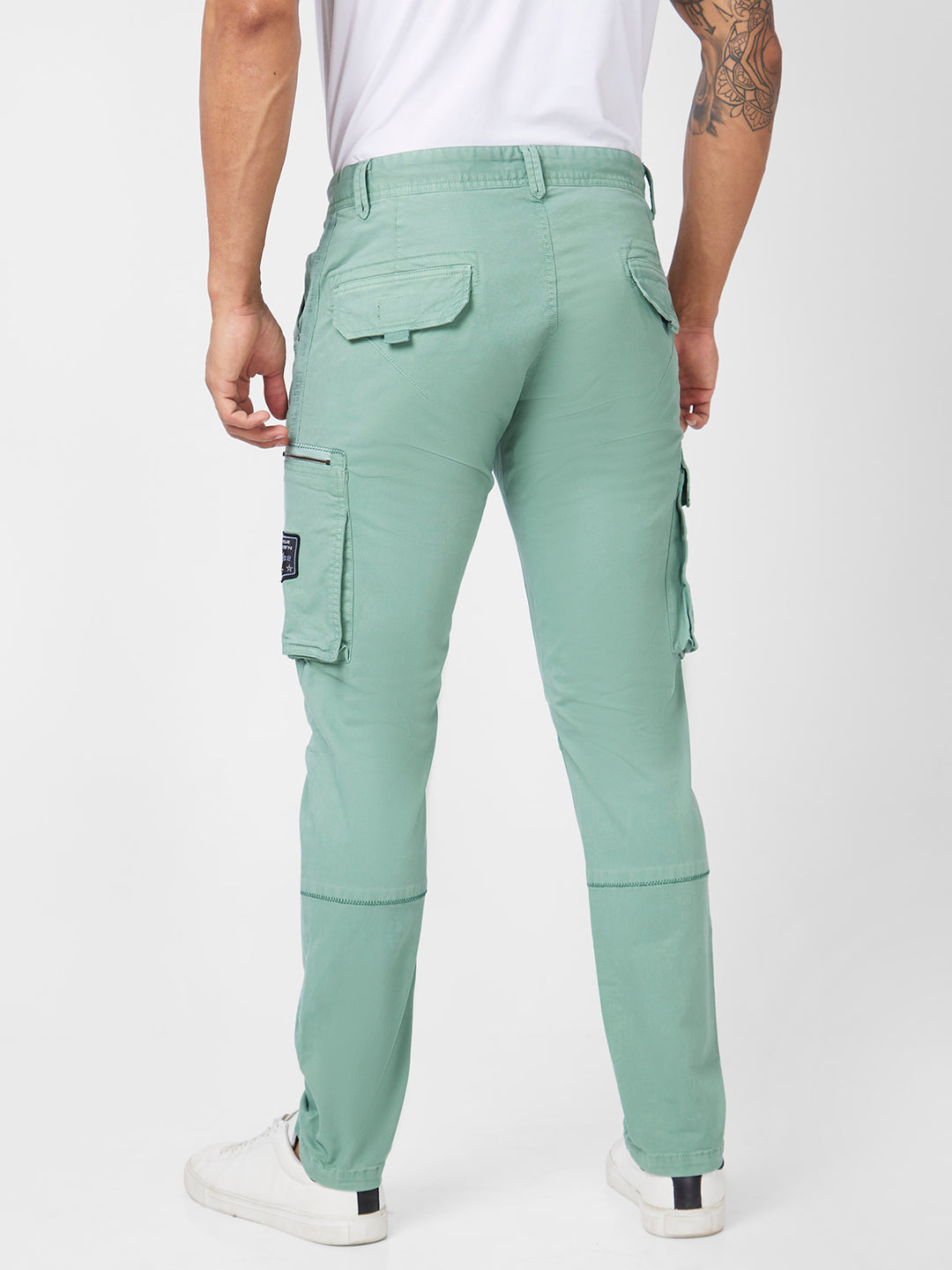 Spykar Men Sage Green Cotton Tapered Fit Ankle Length Mid Rise Cargo Pant