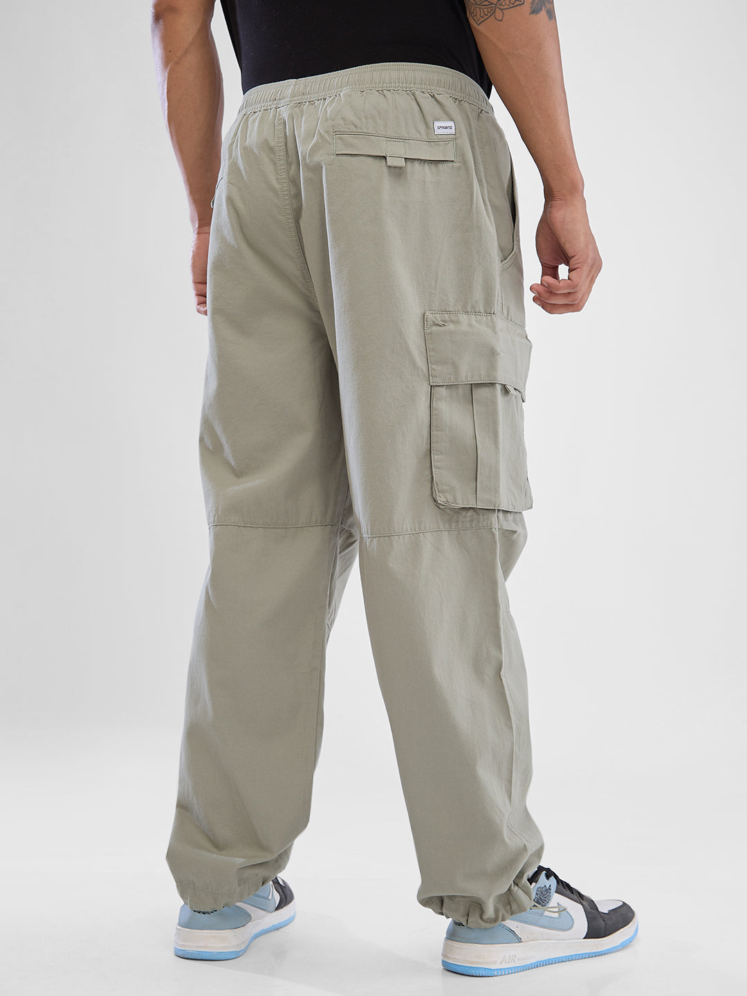 Spykar Men Mid Rise Loose Fit Cargo Trouser