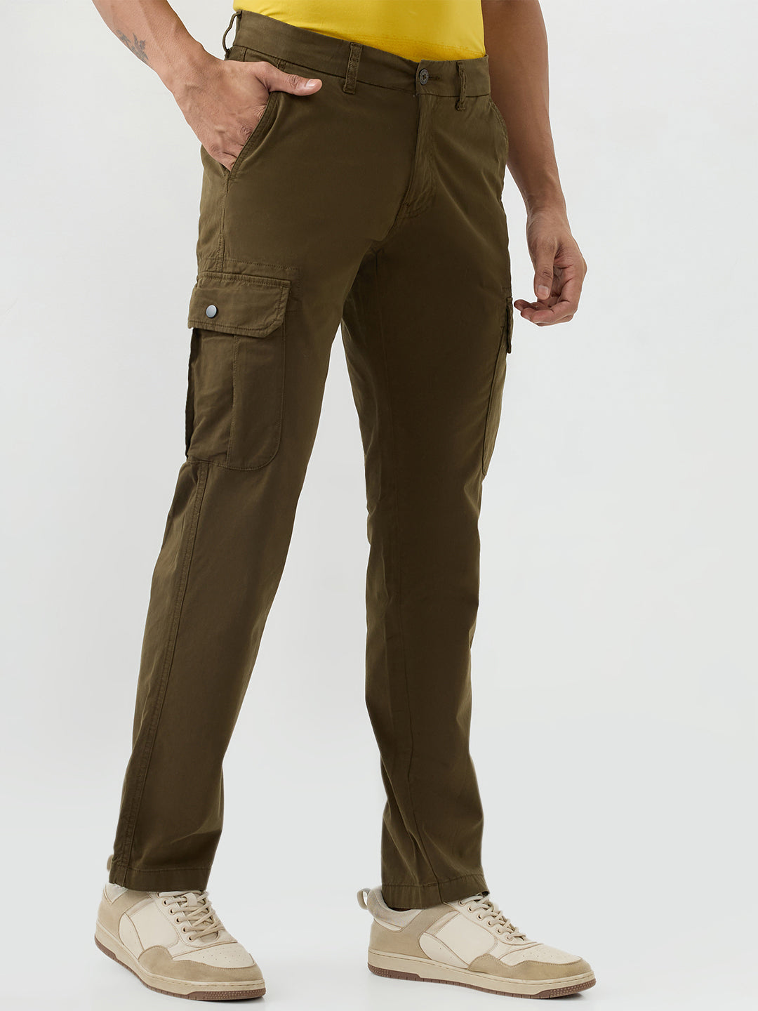 Men Trouser Cargo Fit Green Mid Rise