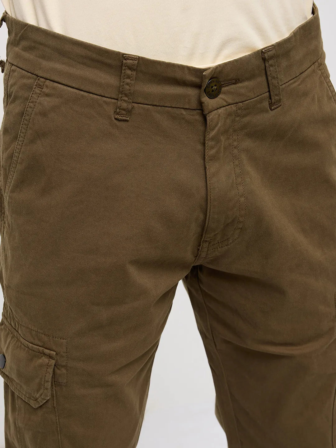Men Trouser Cargo Fit Green Mid Rise