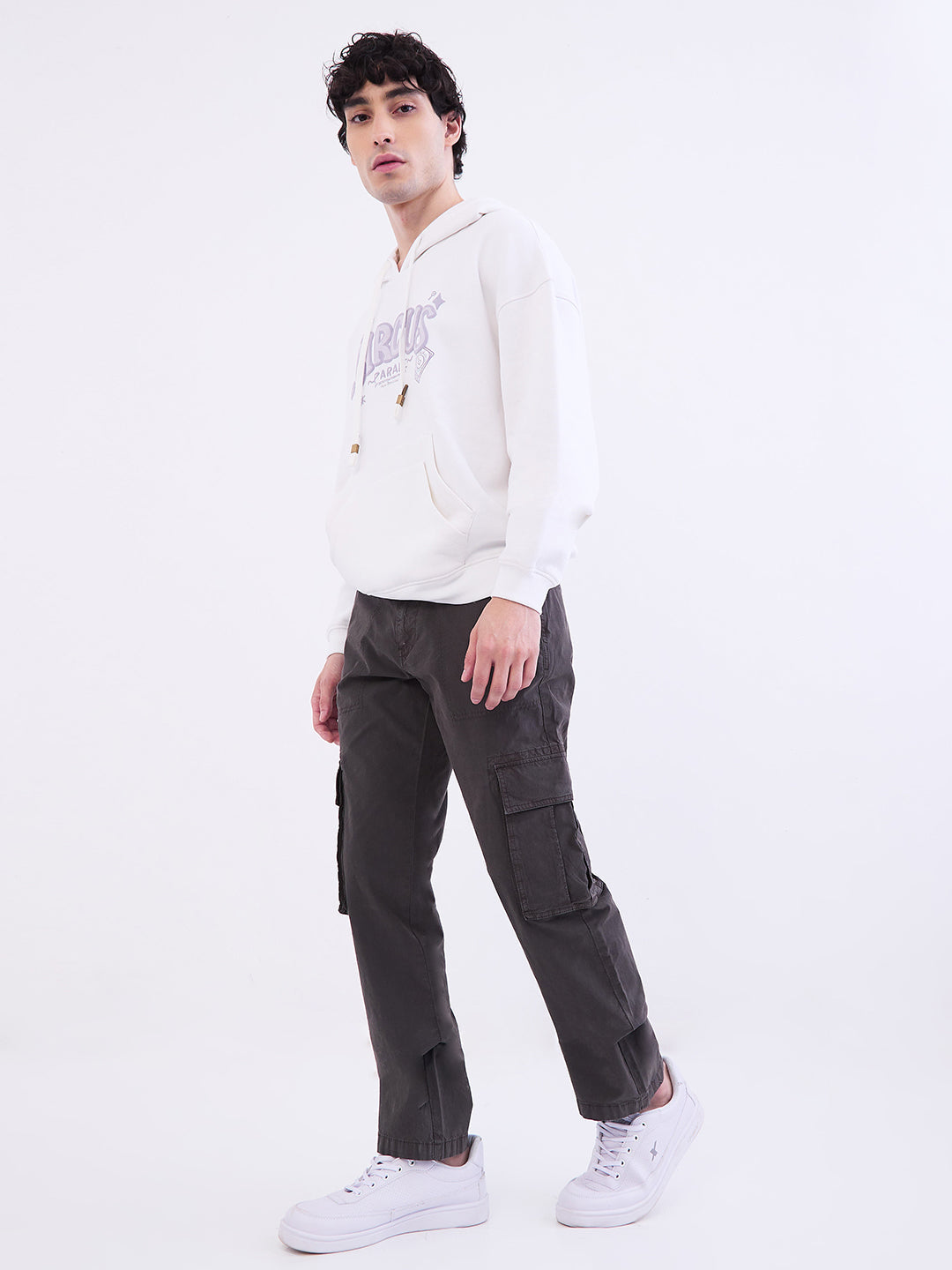 Men Trouser Relaxed Fit Grey Mid Rise