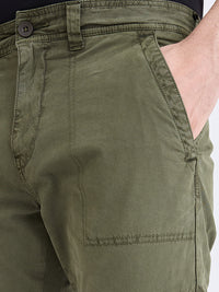Men Trouser Relaxed Fit Green Mid Rise
