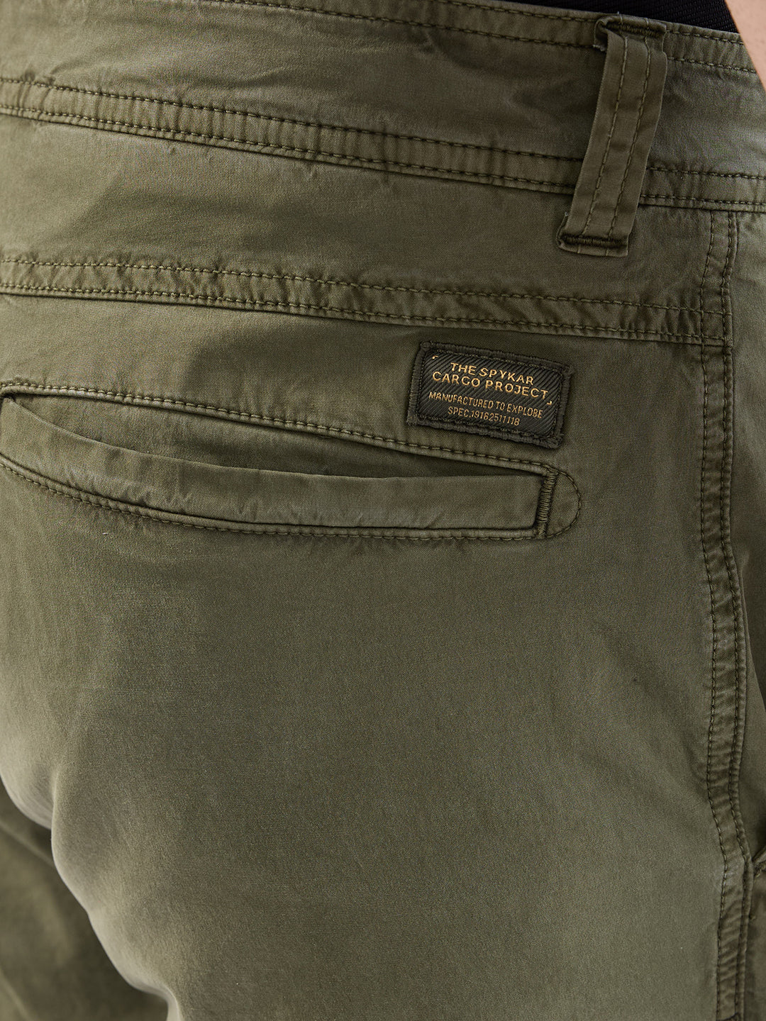 Men Trouser Relaxed Fit Green Mid Rise