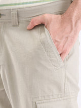 Men Trouser Straight Fit Green Mid Rise