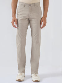Men Trouser Regular Fit Green Mid Rise