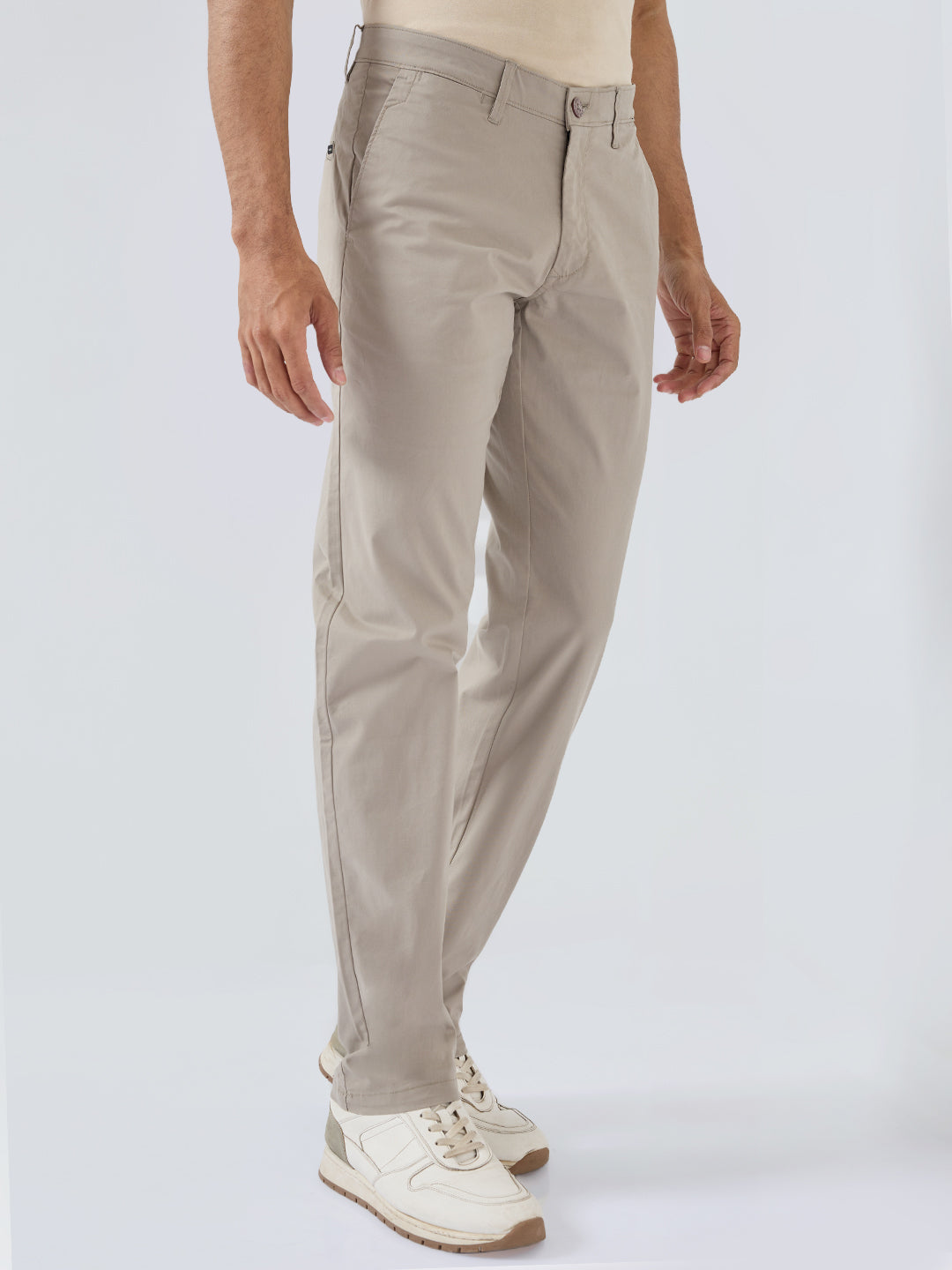 Men Trouser Regular Fit Green Mid Rise