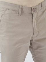 Men Trouser Regular Fit Green Mid Rise