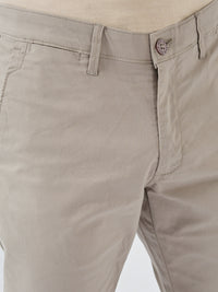 Men Trouser Regular Fit Green Mid Rise