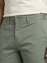 Men Trouser Regular Fit Green Mid Rise