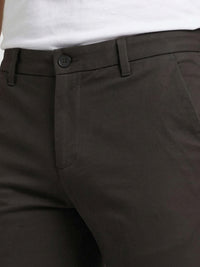 Men Trouser Regular Fit Green Mid Rise