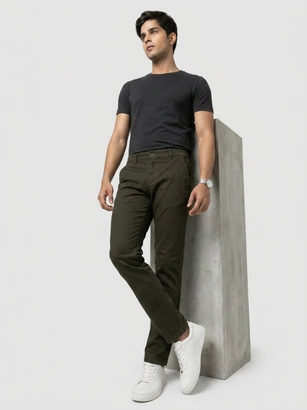 Men Trouser Regular Fit Green Mid Rise