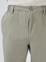 Men Trouser Relaxed Fit Olive Mid Rise