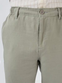 Men Trouser Relaxed Fit Olive Mid Rise