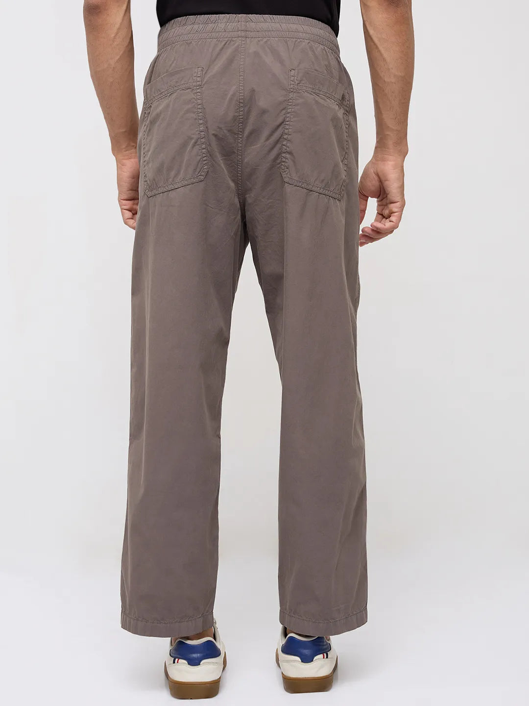 Men Trouser Relaxed Fit Dark Grey Mid Rise