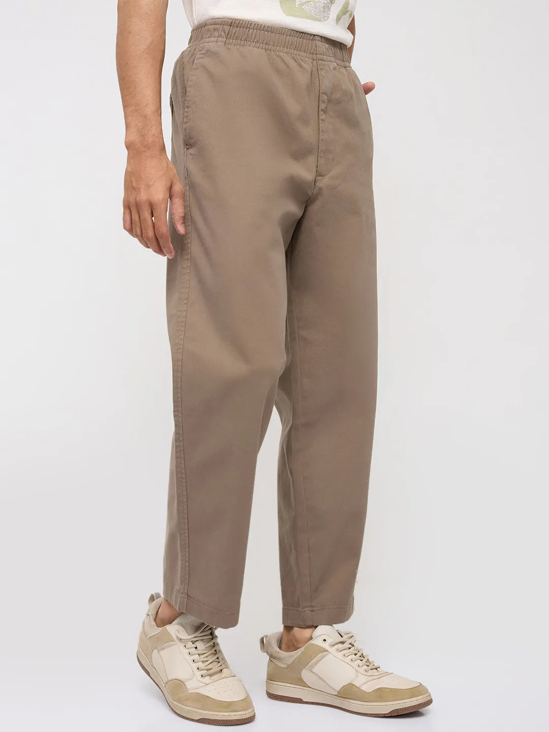 Men Trouser Relaxed Fit Grey Mid Rise