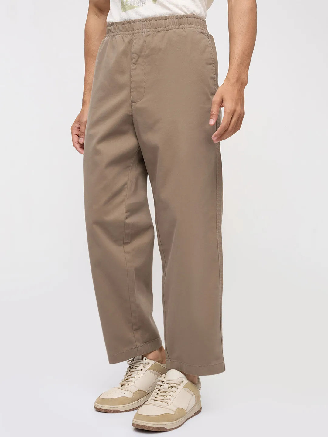 Men Trouser Relaxed Fit Grey Mid Rise