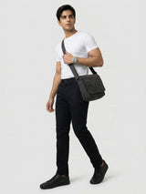 Men Trouser Relaxed Fit Jet Black Mid Rise