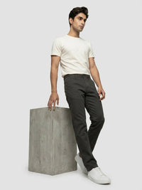 Men Trouser Relaxed Fit Green Mid Rise