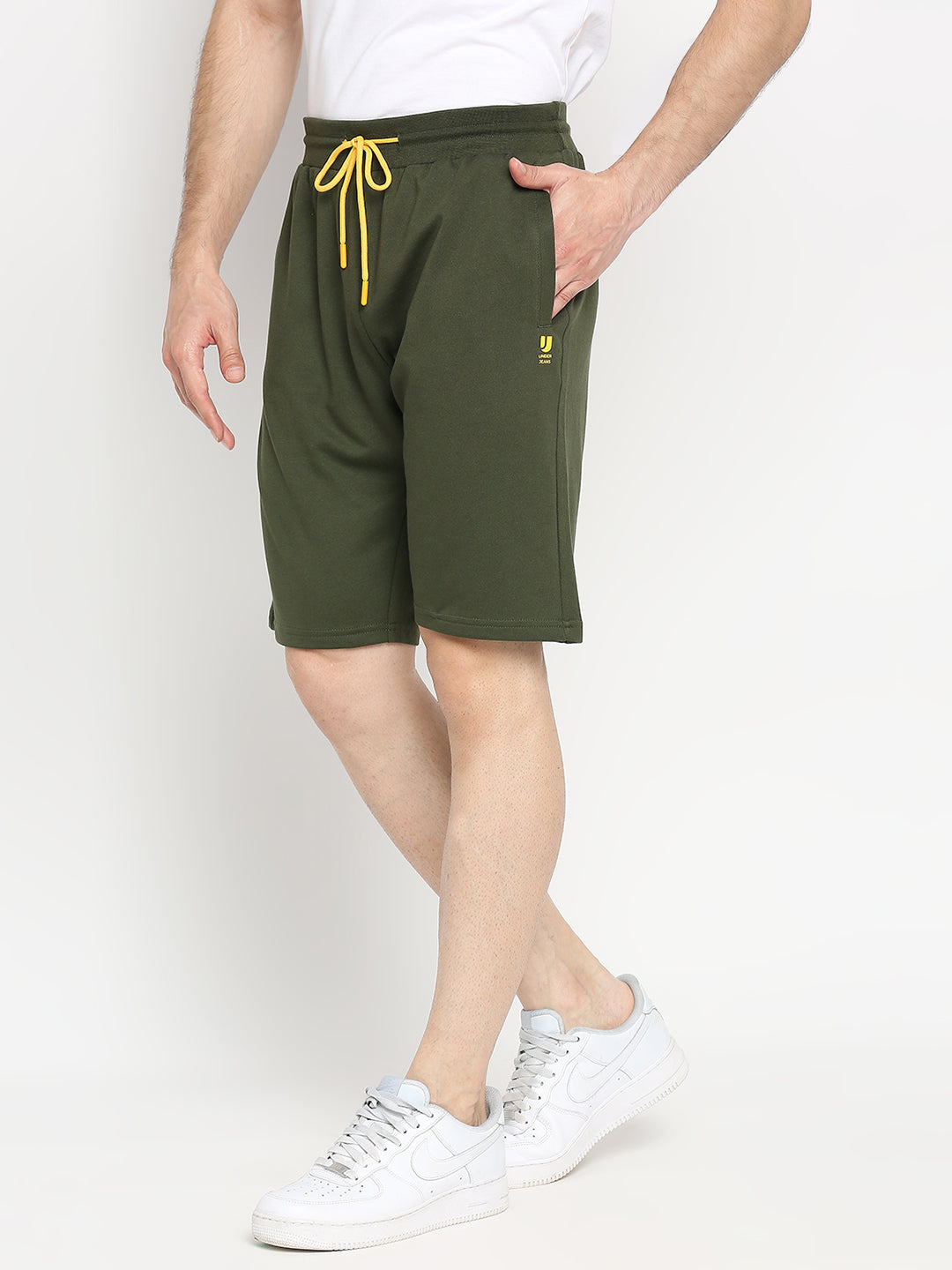 Men Premium Olive Cotton Blend Shorts - Underjeans By Spykar