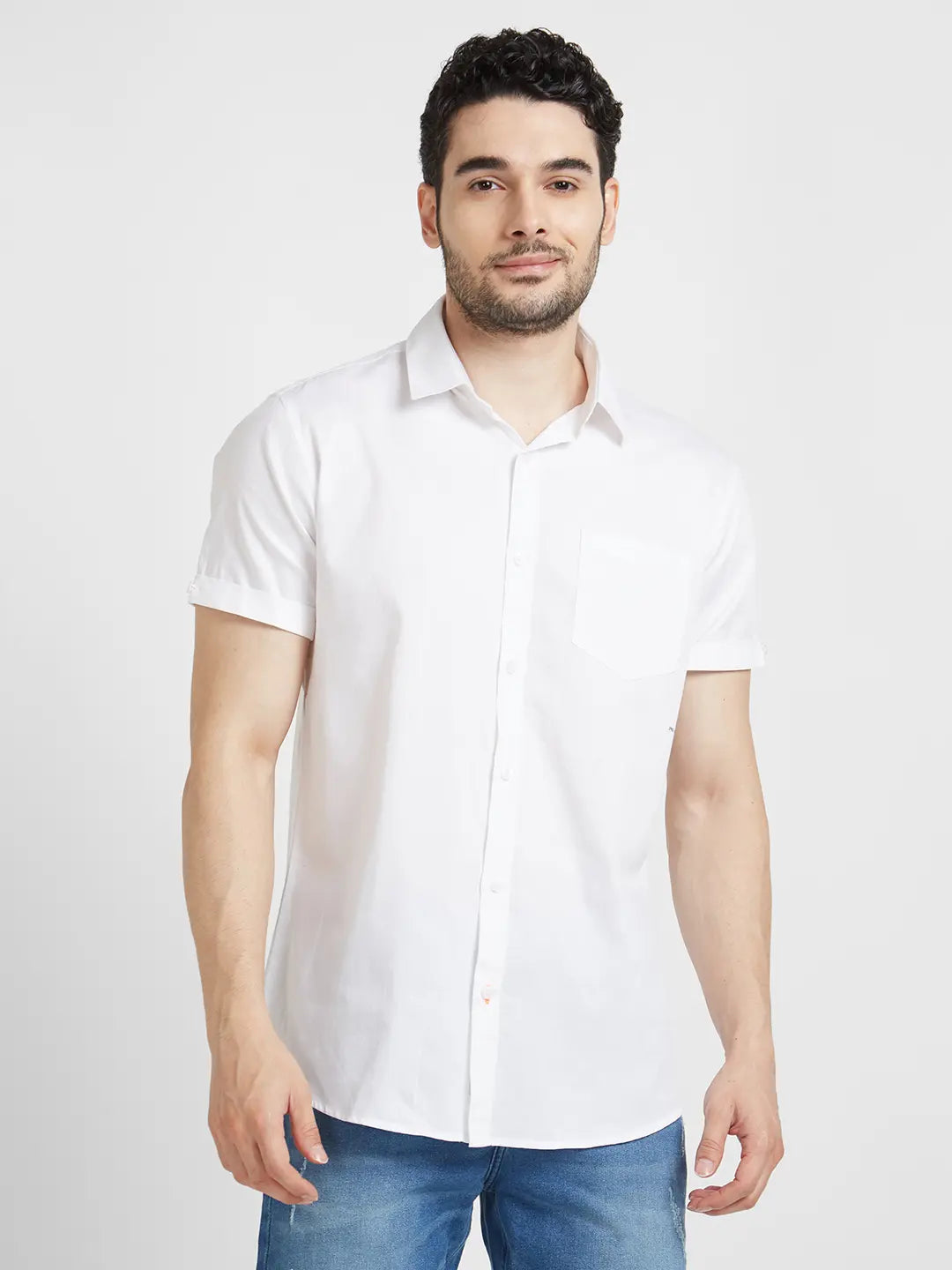 Spykar Men White Dyed Regular Slim Fit Half Sleeve Plain Shirt