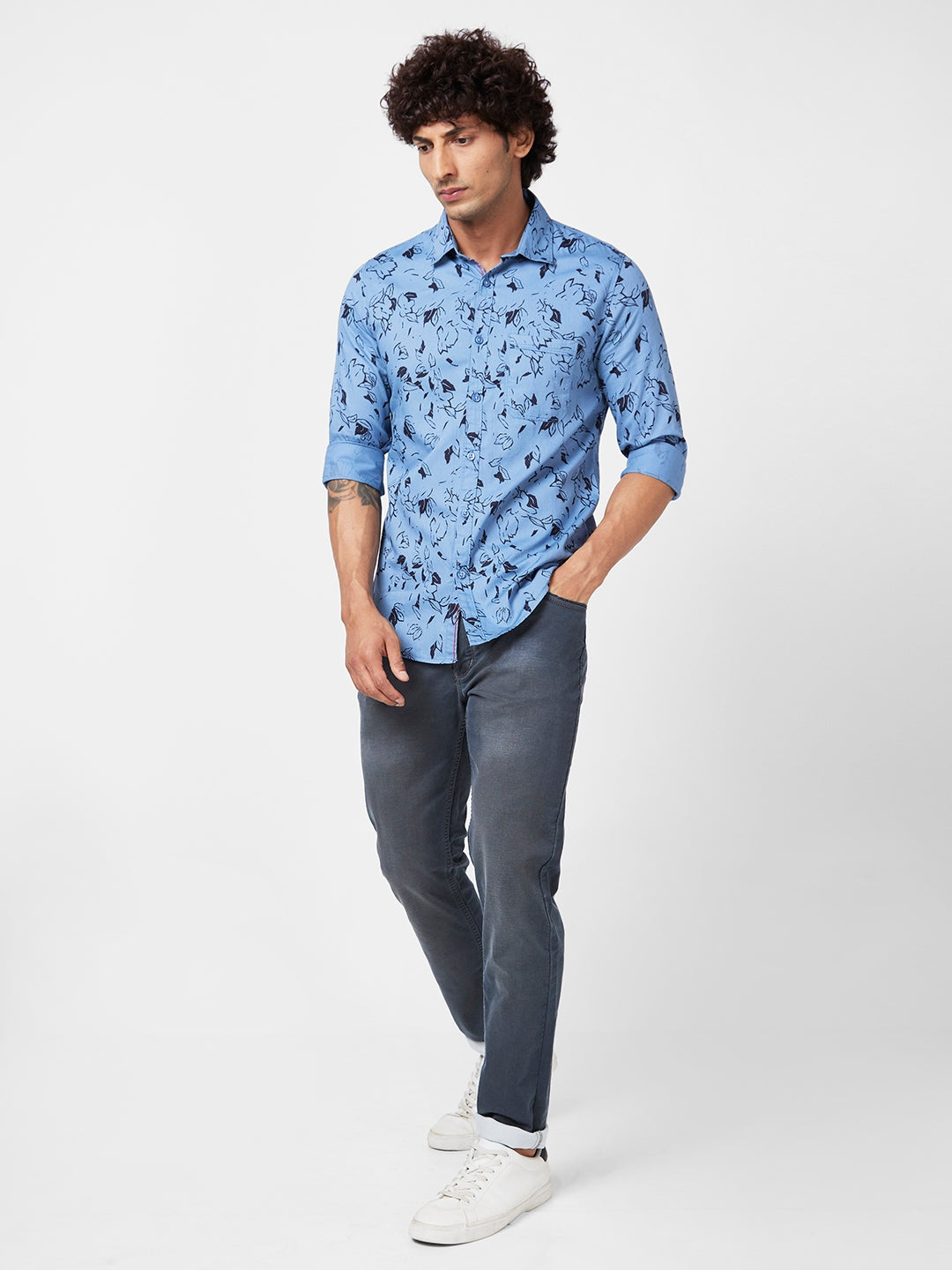 Spykar Men Sulphur Grey Cotton Slim Fit Floral Print Shirt