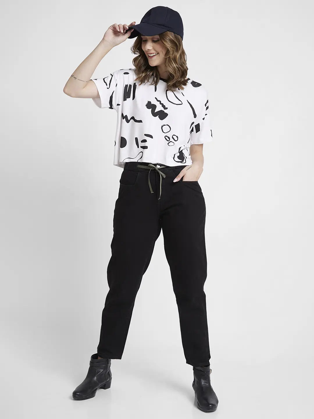 Women Jeans Mom Fit Black Mid Rise