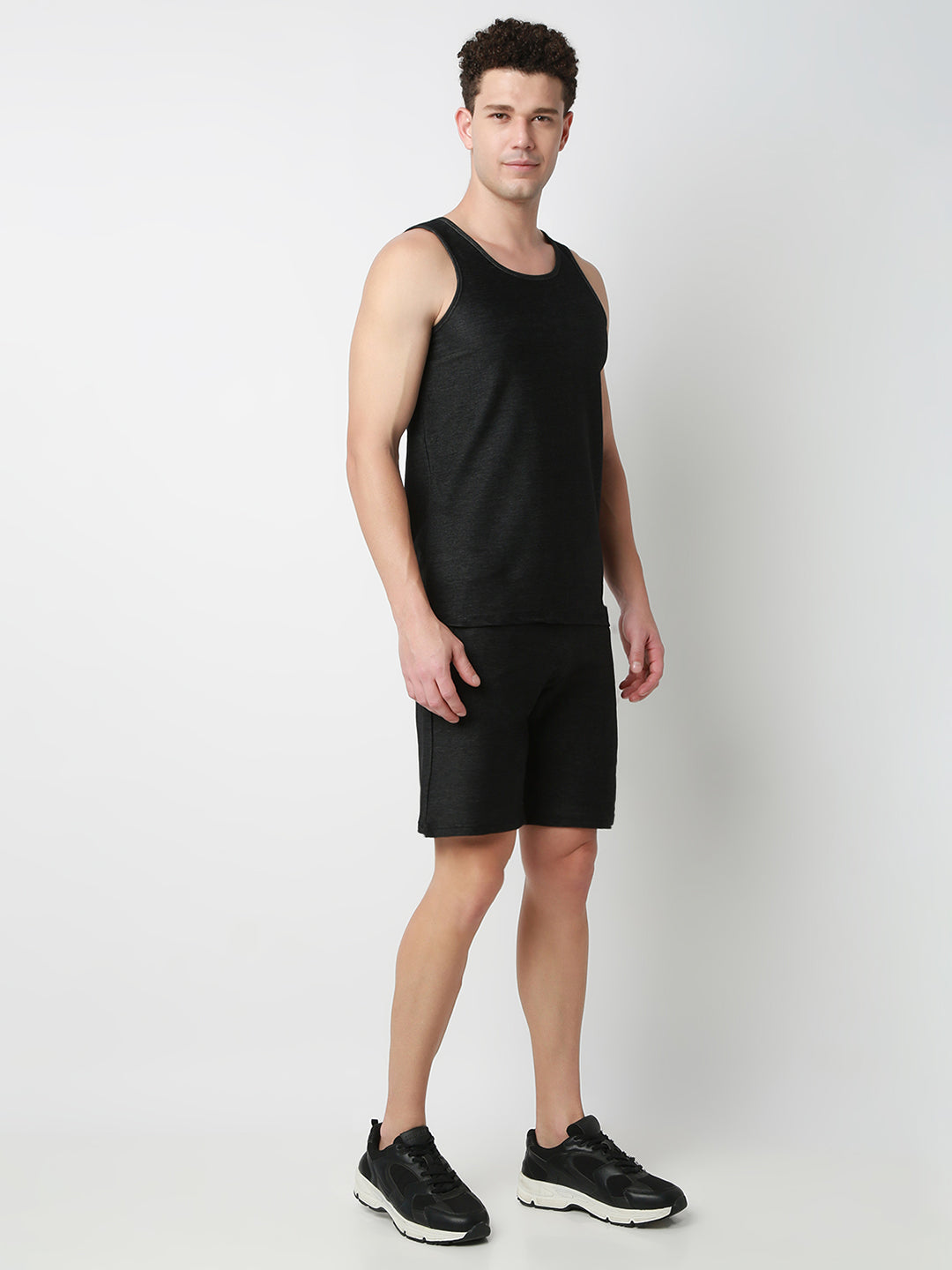 Underjeans Black Round Neck Solid Vest