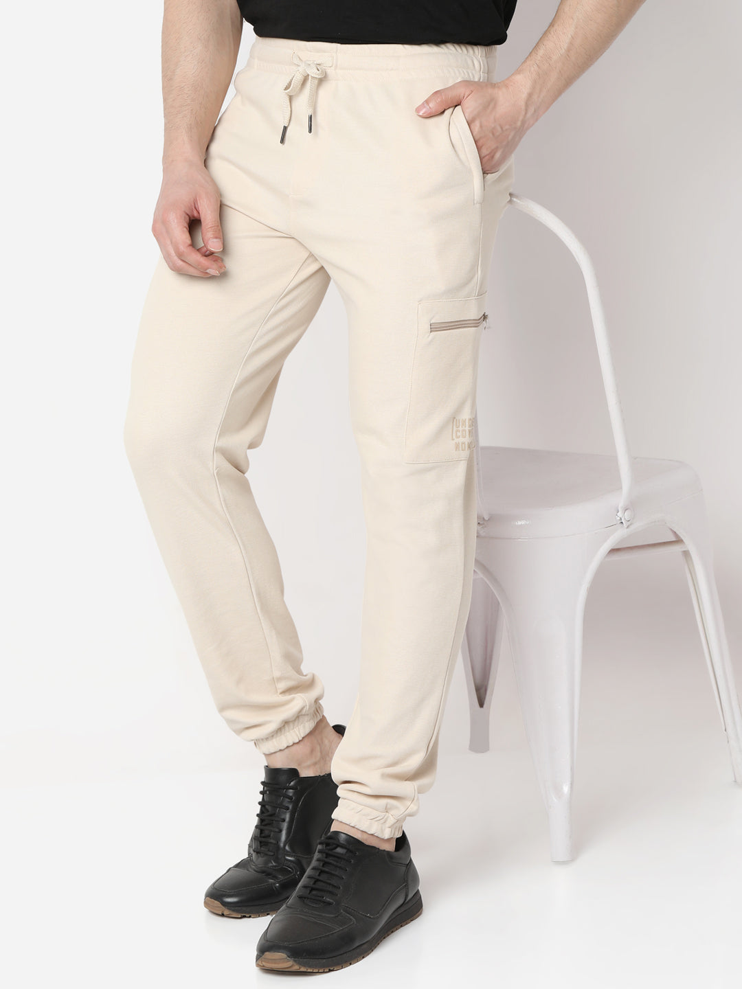 Underjeans By Spykar Men Premium Beige Cargo Pant