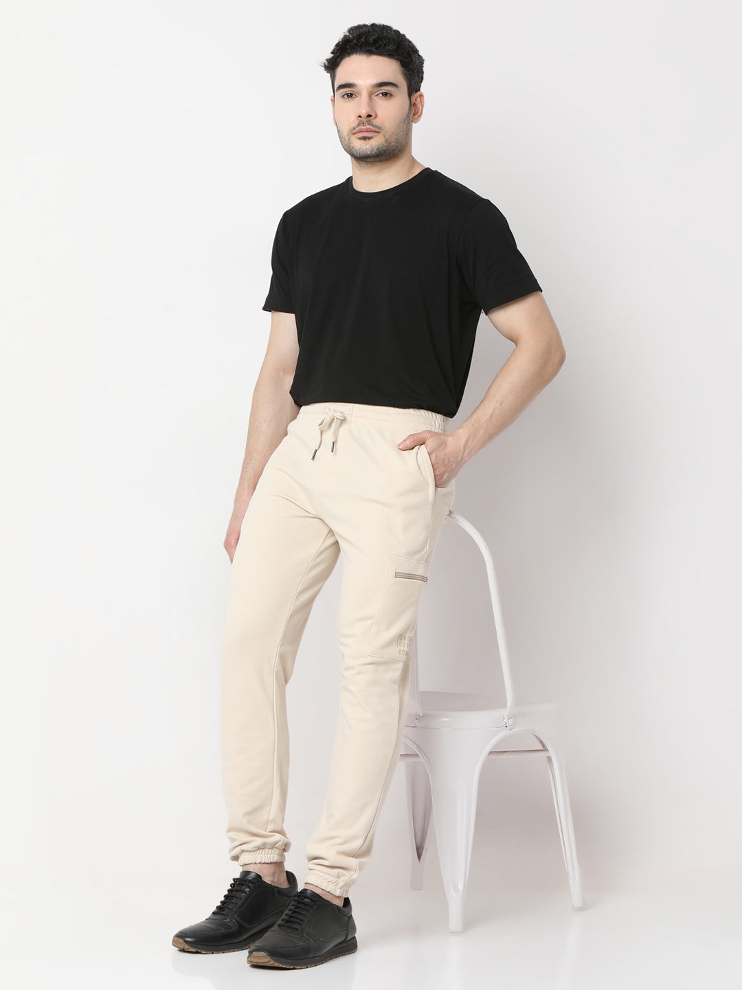 Underjeans By Spykar Men Premium Beige Cargo Pant